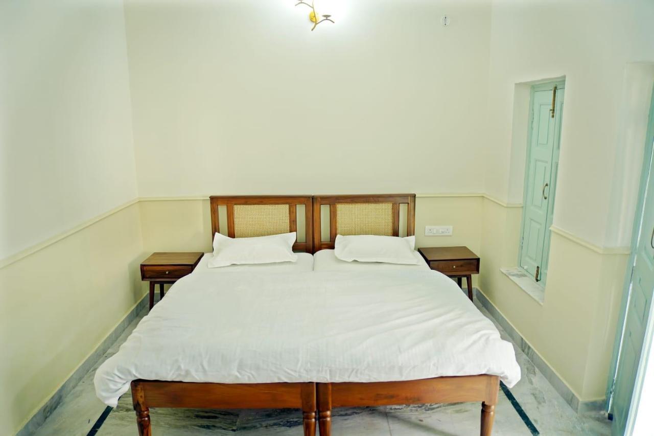 Shree Krishna Bhakti Ashram Hotel Vrindāvan Eksteriør billede