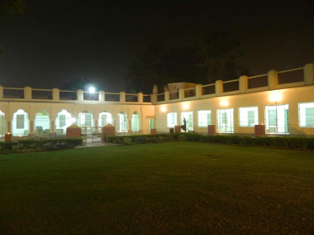 Shree Krishna Bhakti Ashram Hotel Vrindāvan Eksteriør billede