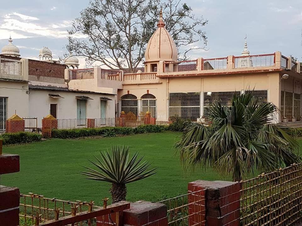 Shree Krishna Bhakti Ashram Hotel Vrindāvan Eksteriør billede