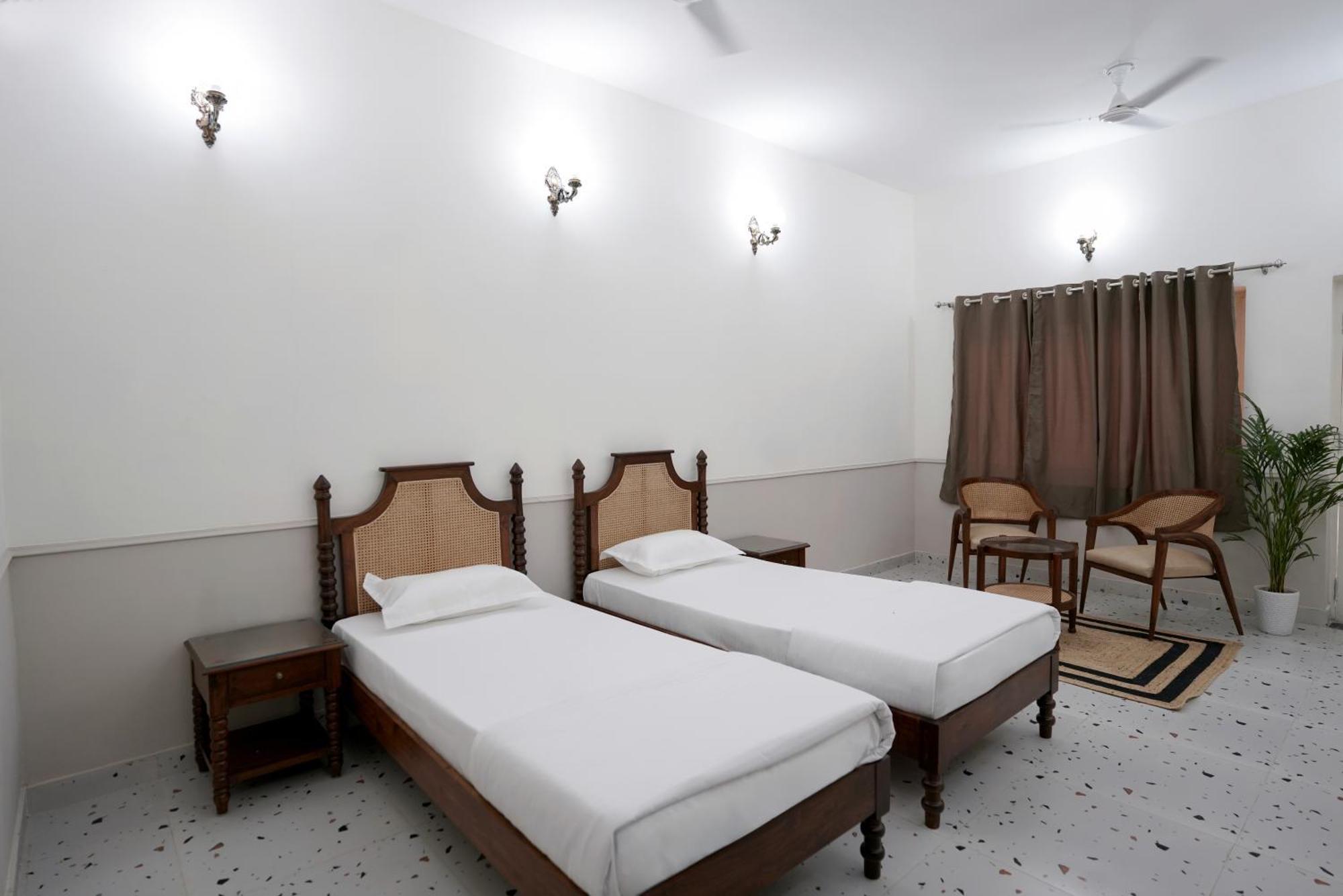 Shree Krishna Bhakti Ashram Hotel Vrindāvan Eksteriør billede